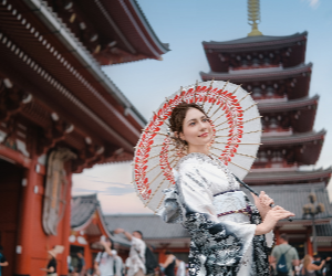 Asakusa Kimono & Furisode Rental Experience