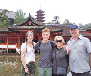 Hiroshima / Miyajima 8hr Private Tour with Government Licensed Guide